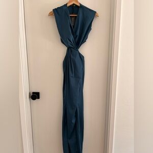 Waist cut out maxi dress